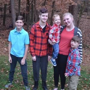 Meet your Posher, Angie